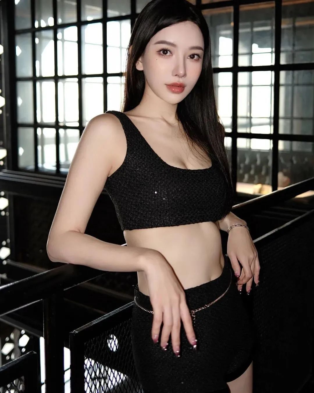 国产网红olivia，甜美迷人的她，是多少人心目中的完美型女友