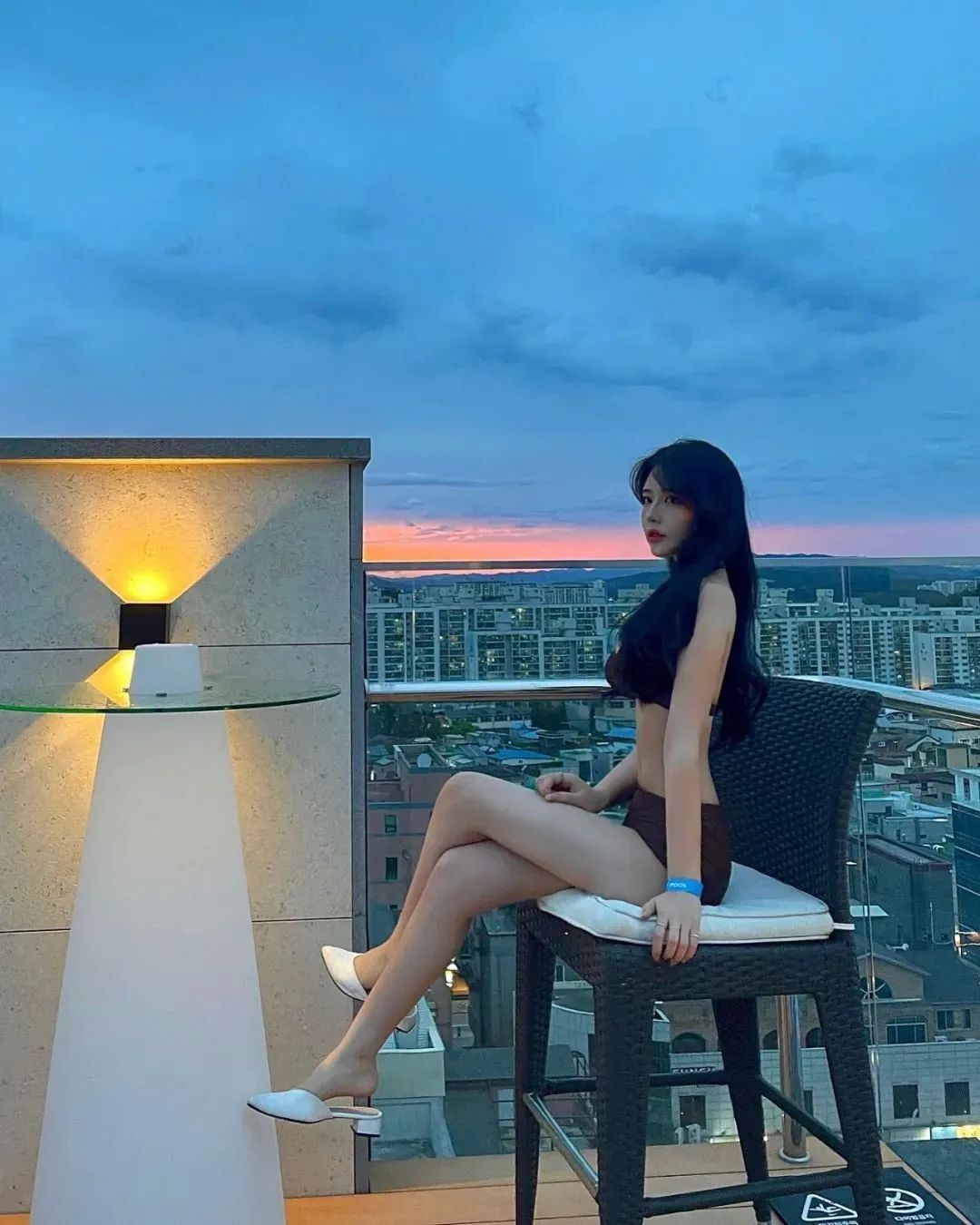 韩国网红李智秀，甜美性感的美女主播