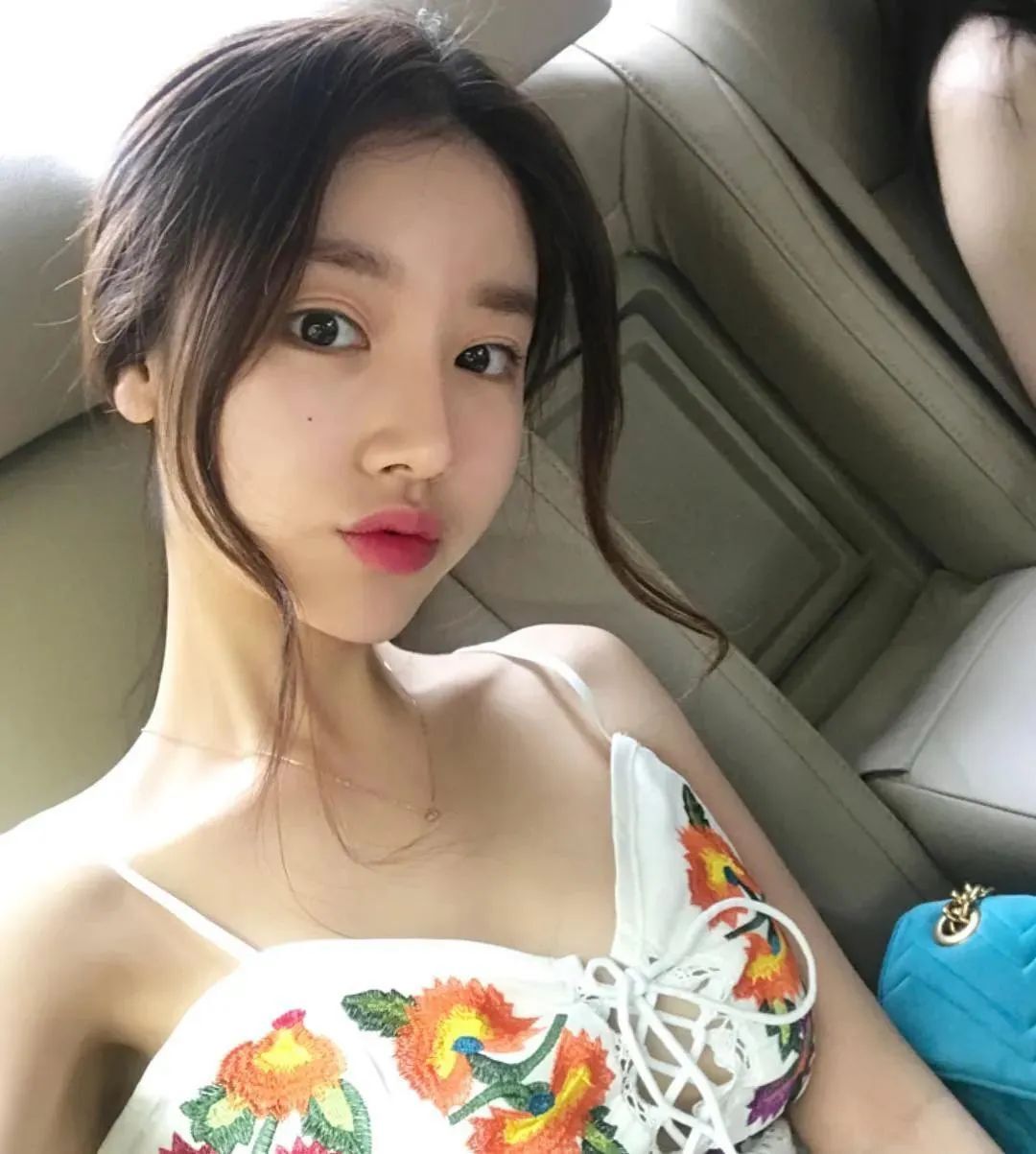 韩国网红李在，甜美又性感的气质女神