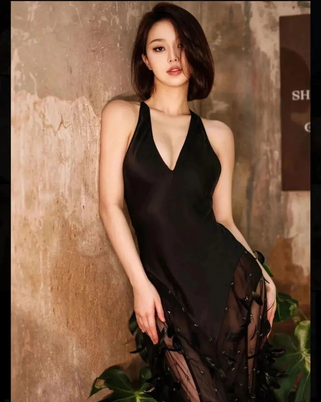国产网红chrissylii，拥有高贵名媛风的御姐范女神