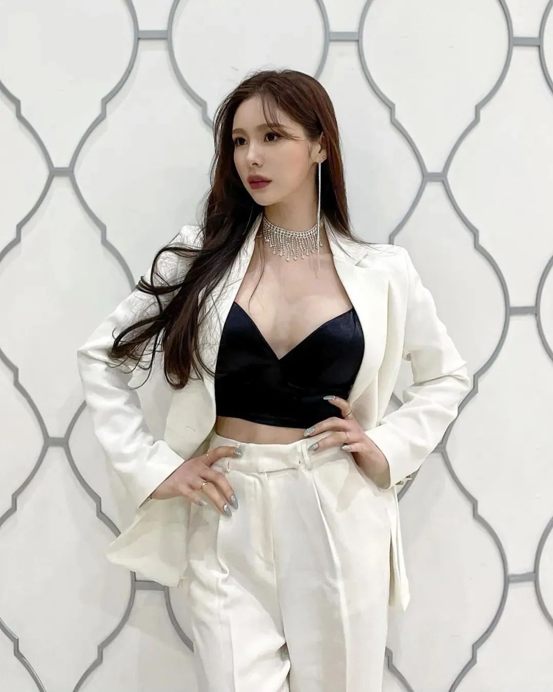 韩国网红joox02x，堪称完美比例身材的2019年韩国选美小姐冠军得主