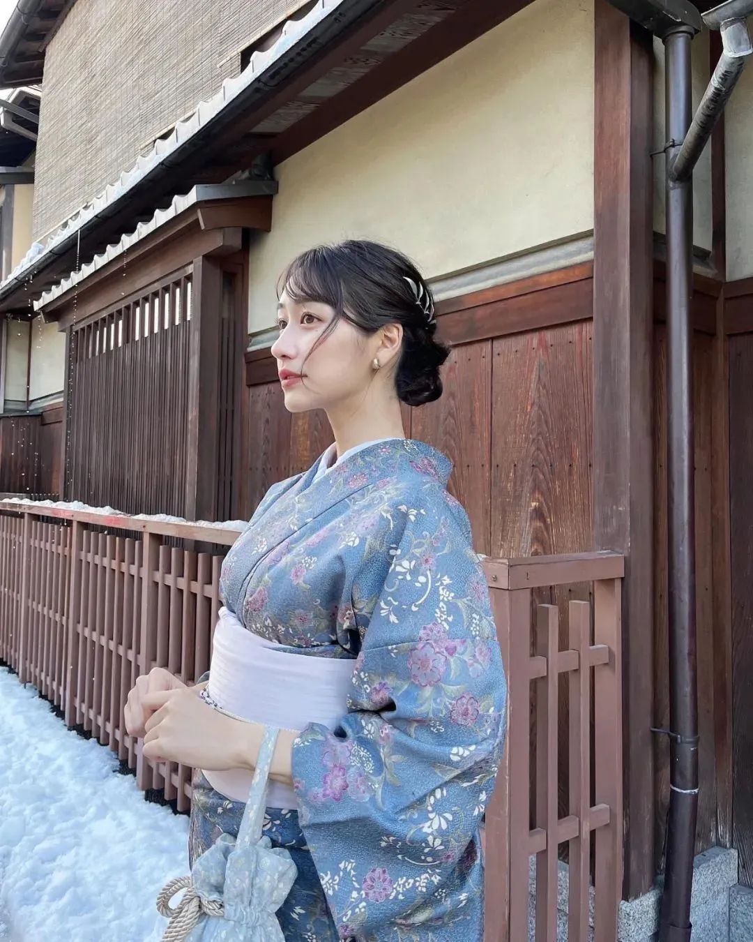 日本网红Minami，拥有“漫画身材”和仙女般容颜的气质女神