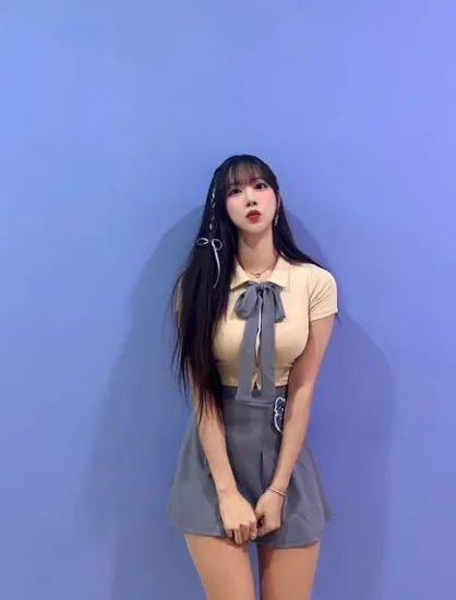 韩国网红金汉娜，长相甜美迷人的啦啦队女神