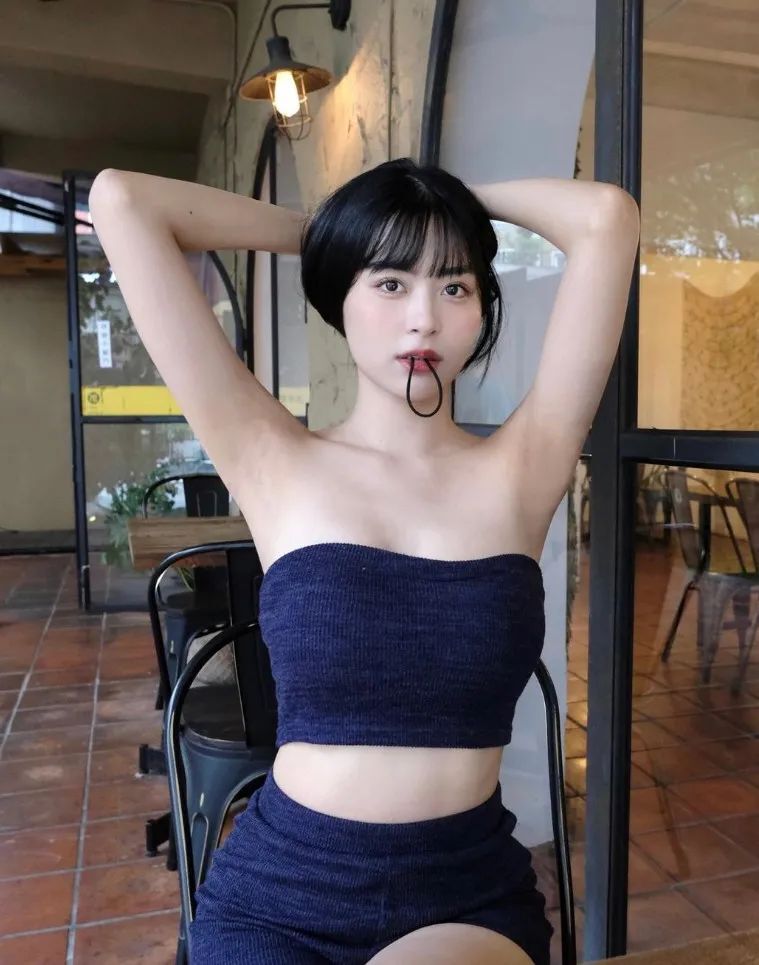 台湾网红 | 余家仪，甜美又可爱的小清新女神