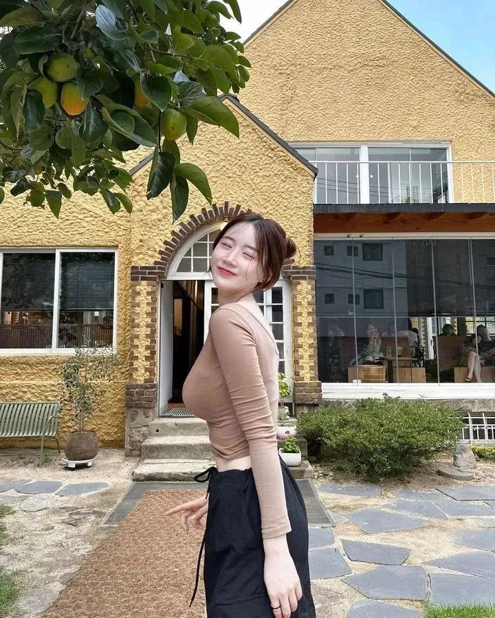 韩国网红 | Asuna，甜美又性感的顶级美女模特