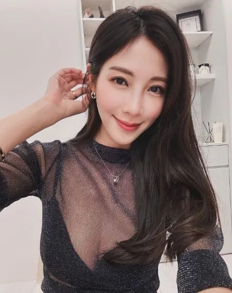 台湾网红 | 甜美又性感的顶级美女模特