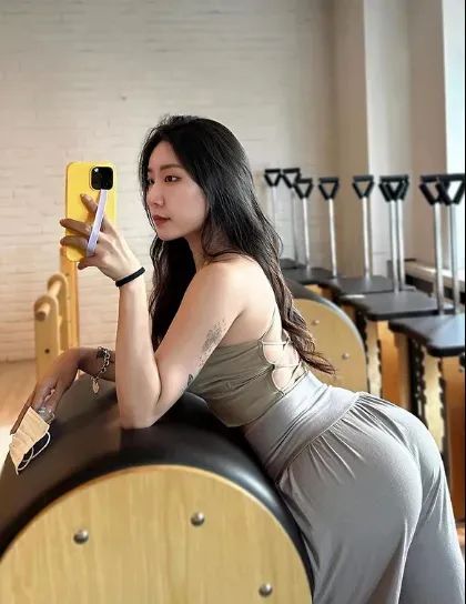 韩国网红 | garden，甜美又性感的健身女神