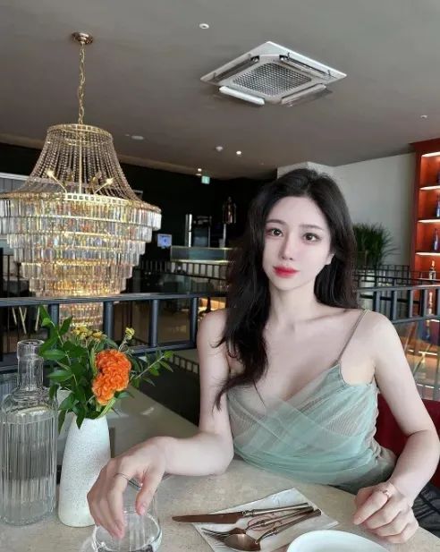 韩国网红 | hanseol，甜美迷人的气质女神