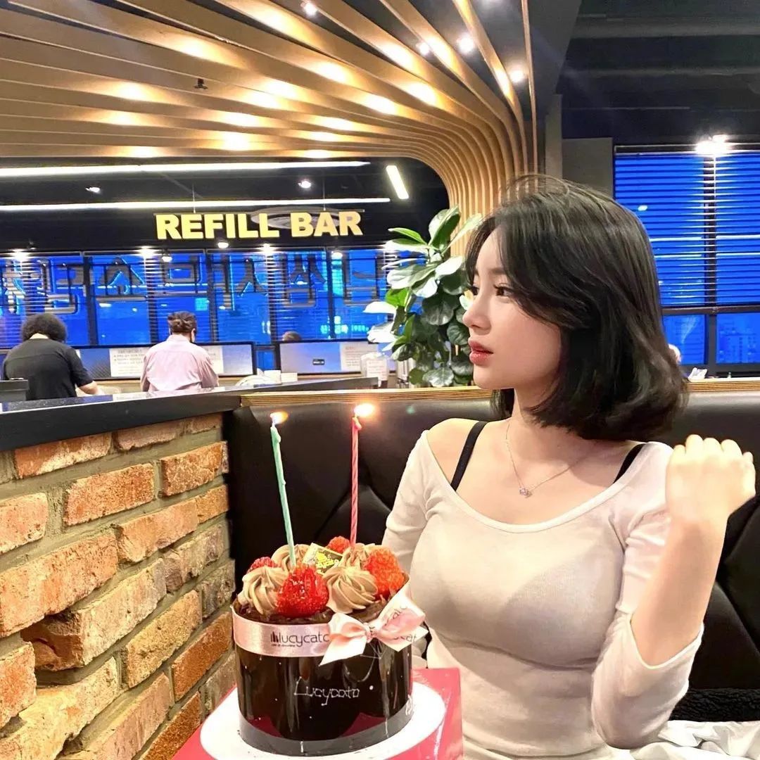 韩国网红 | yoo，甜美又性感的气质女神