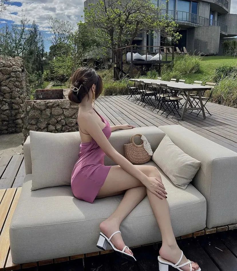 台湾网红 | 秒智，甜美又性感的顶级美女模特