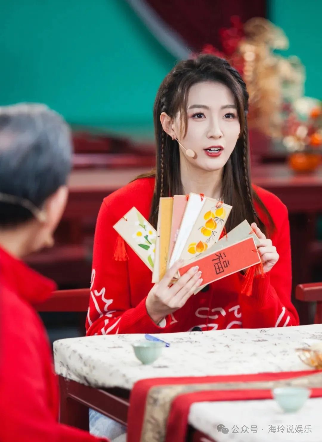 腾讯最美女主播！颜值出众，身材实力杠杠的！