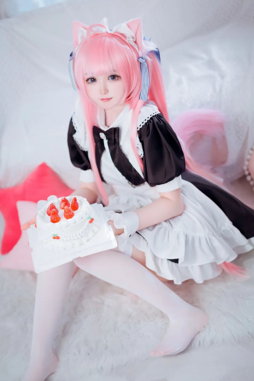 cosplay：主人，快来许个愿吧！