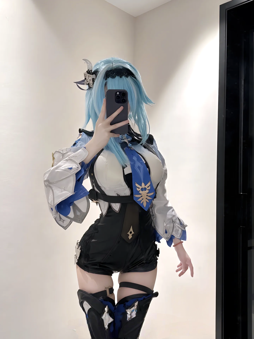 优菈：“到那时你将足够耀眼，无惧身外的光！”