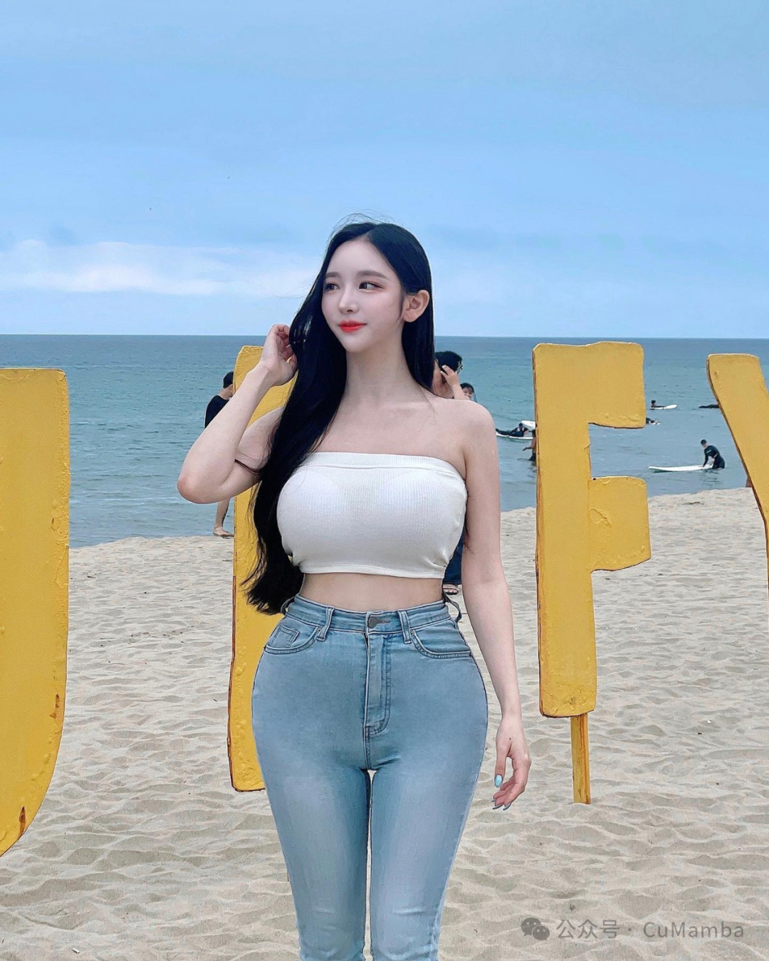绝美颜值与撩人曲线，抵挡不住这双重诱惑