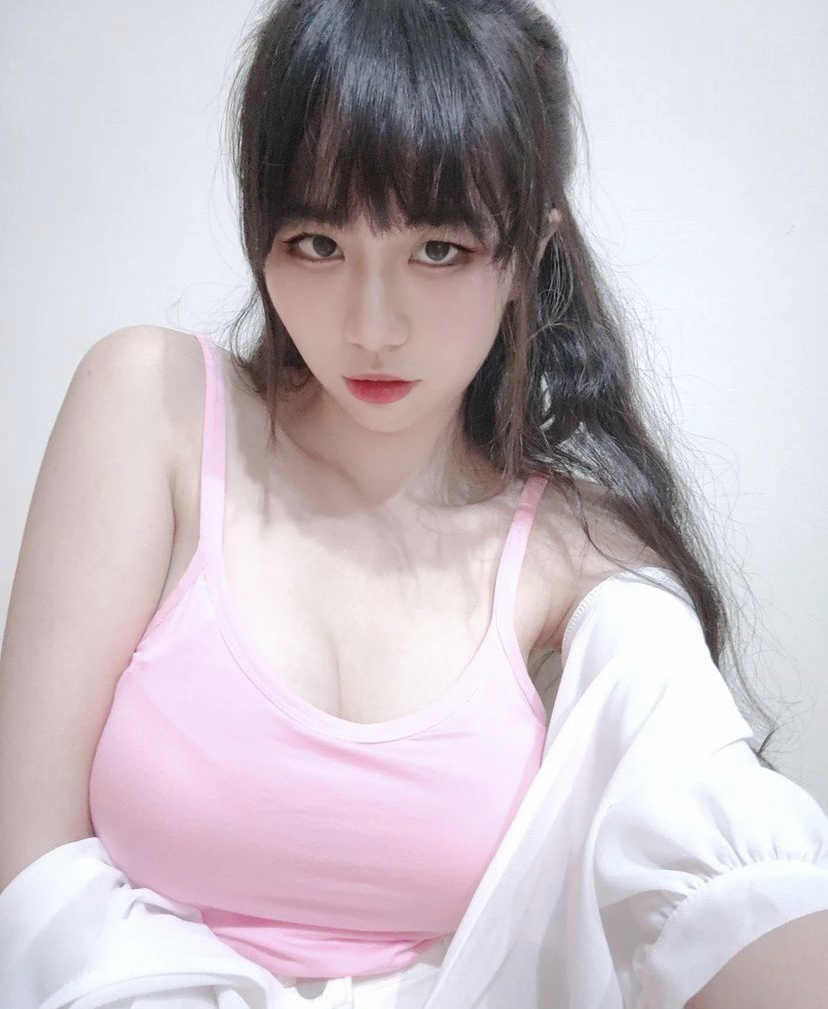 台妹来了，身材和脸蛋不符啊