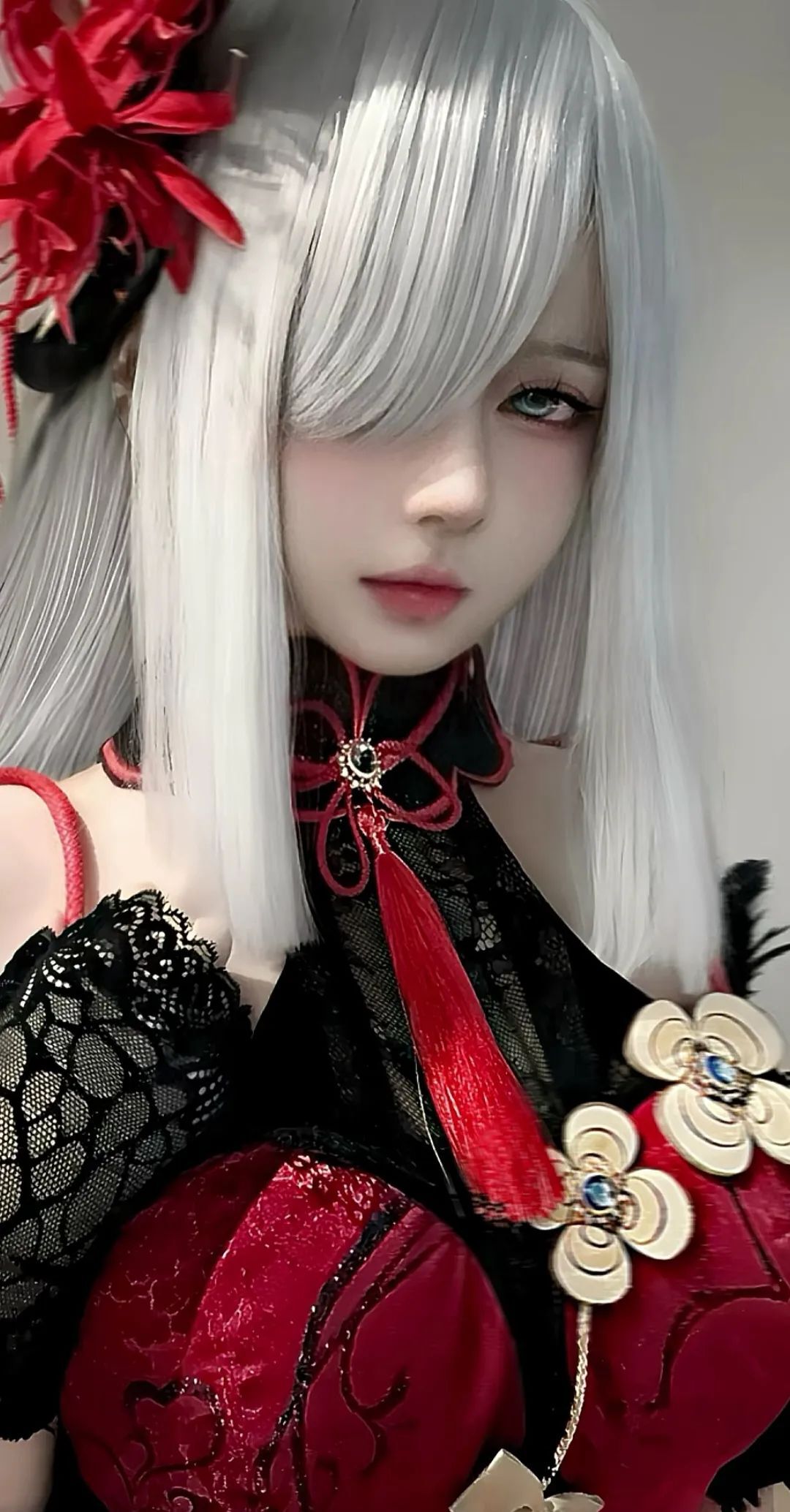 “如果我是风筝的话这根线对我而言便是极为重要的东西意味着情缘和牵绊还有…”“你才是真正能锁住我的红绳。”#申鹤#彼岸花#cos