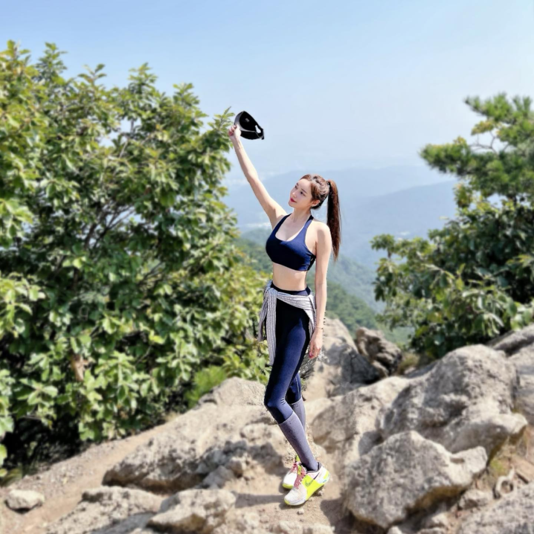 高尔夫女神！也太好看了吧！身材顶！