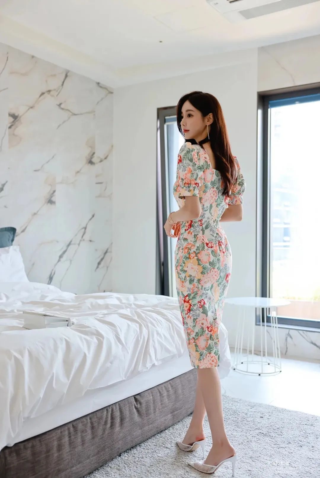孙允珠图鉴877，美人碎花连衣裙