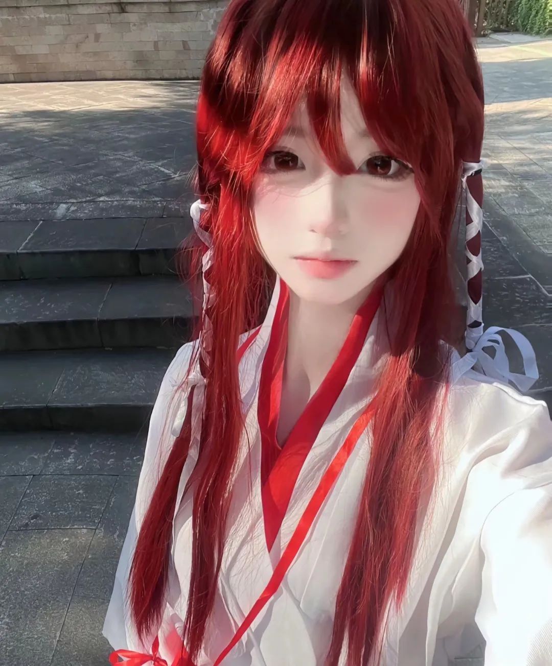 落尽红樱君不见，轻绘梨花泪沾衣#绘梨衣#龙族#cos#绘梨衣cos#甜妹