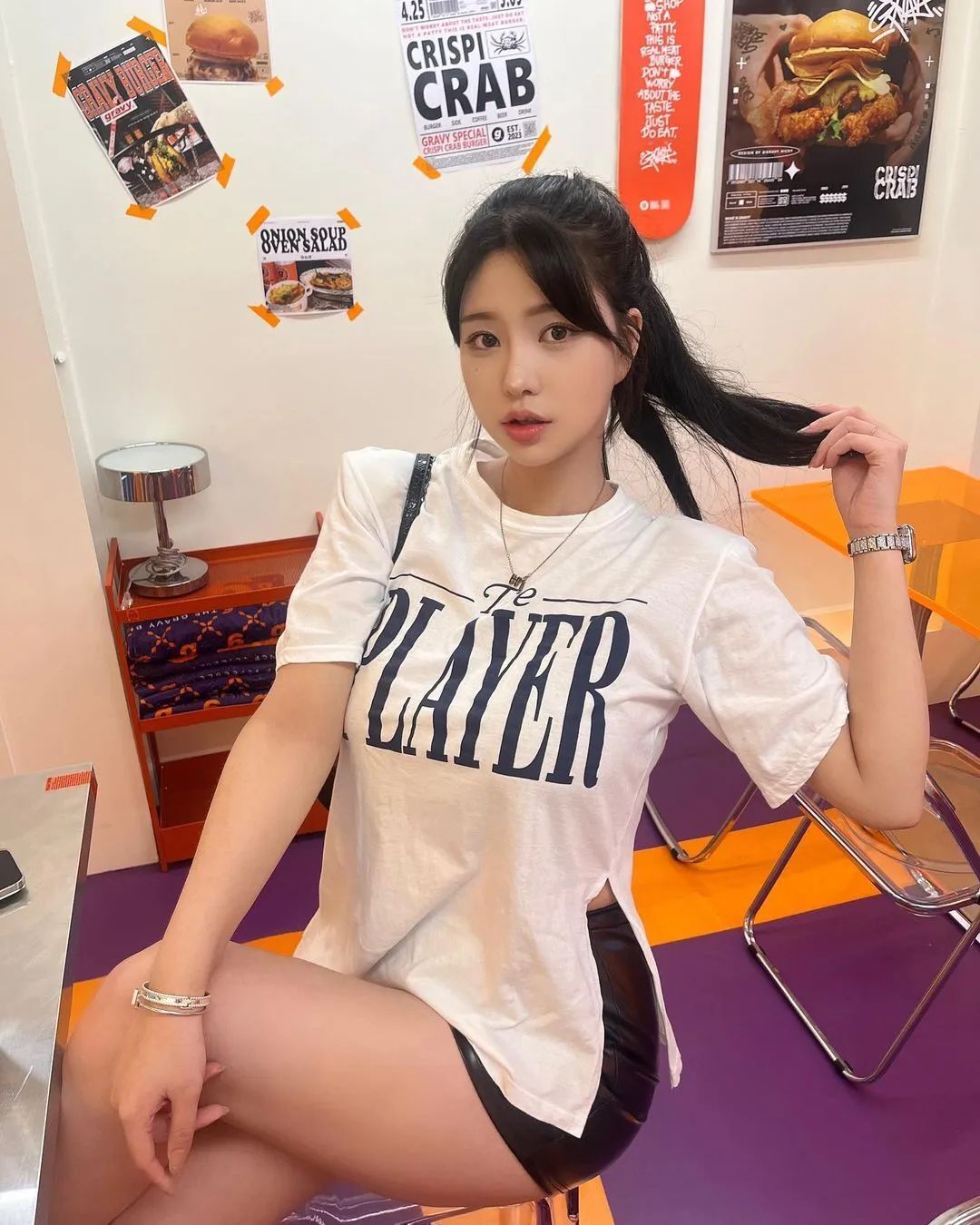 极品韩妹！圆润身材，谁能不迷糊？