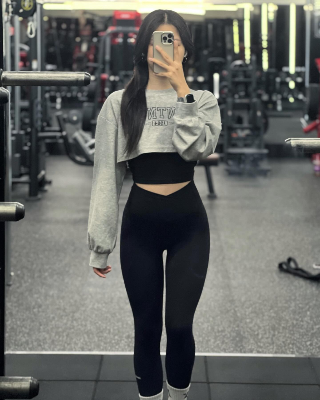 爱健身的身材也太棒了！比例完美