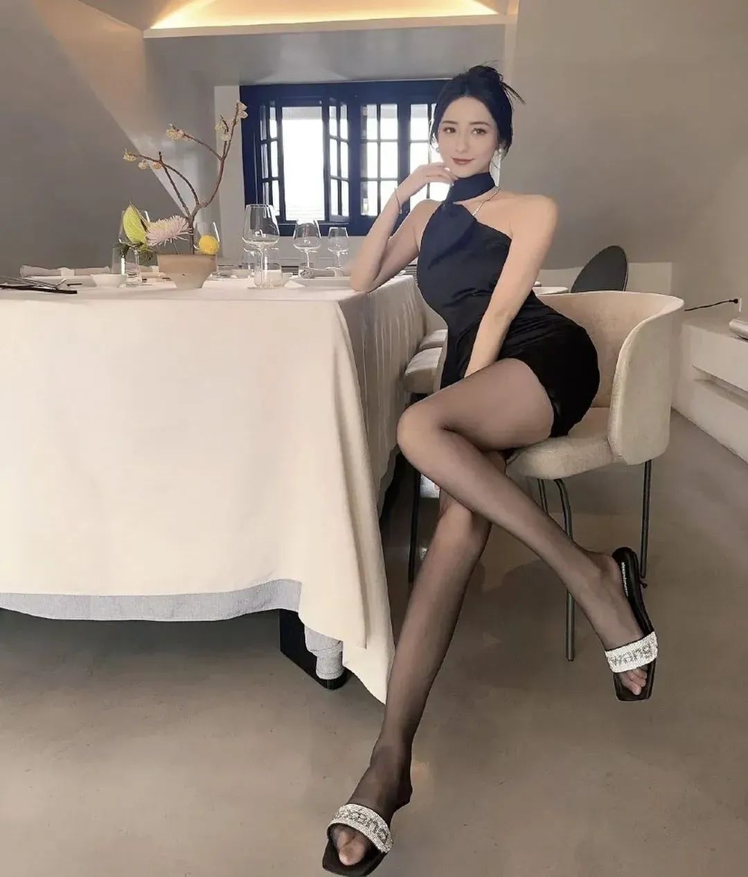 日本第一美腿，满屏都是黑丝啊~