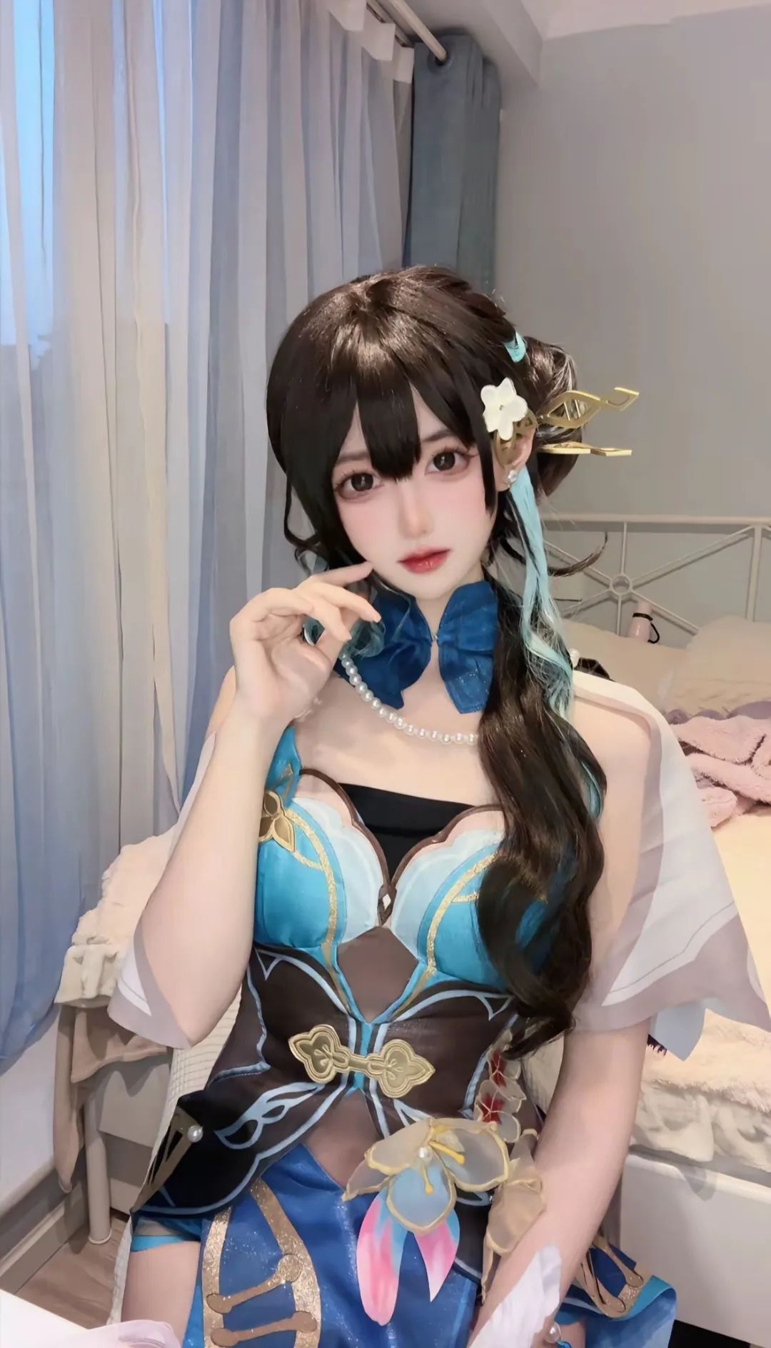 或许你可以叫我阮·梅“生命里绽放的每一片花瓣，无论何时盛放，都会有被风吹落的那一天”#阮梅#COS#崩坏星穹铁道#甜妹#御姐