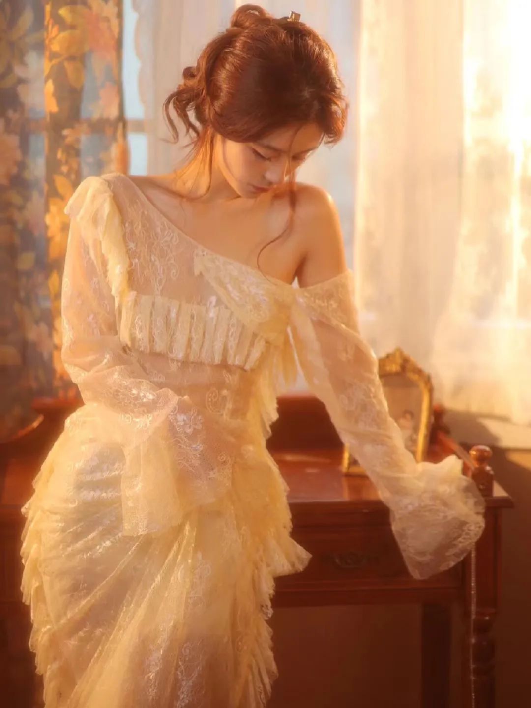 被光眷顾的少女
