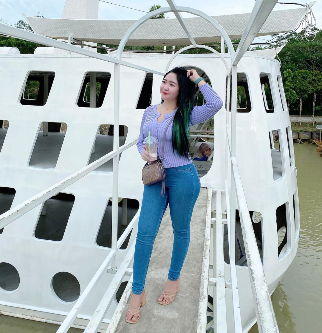 微微胖！还非常爱笑！太可爱了吧！