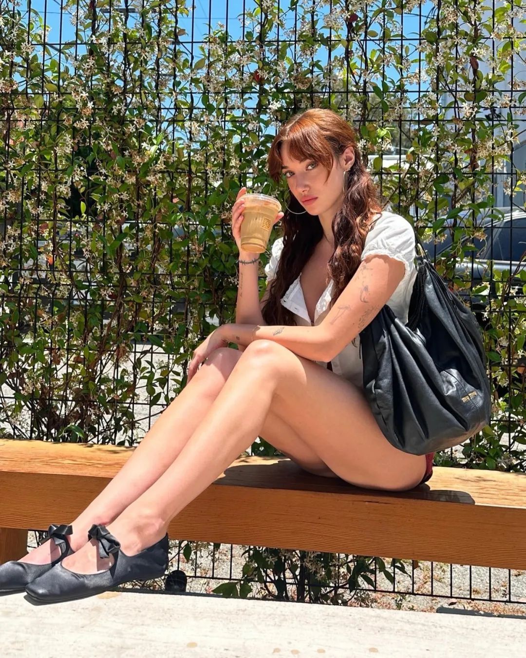 湖人主场的大凶美女找到了，只看一眼就无法忘记