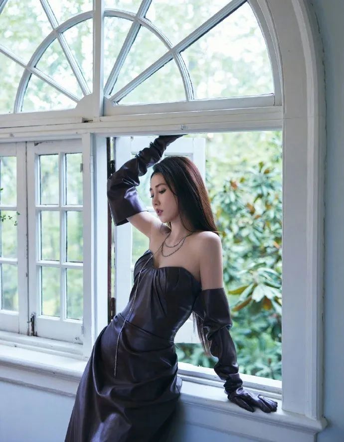 不得不爱的弦子，原来身材那么好