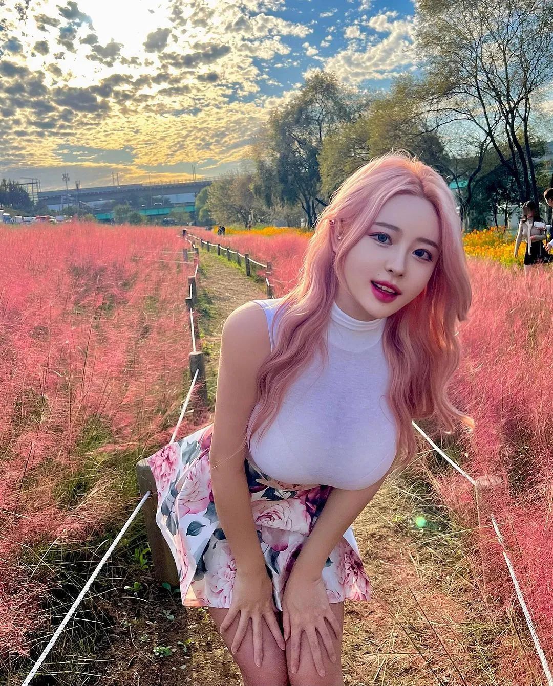 透视装！大凶！小姐姐好大方...