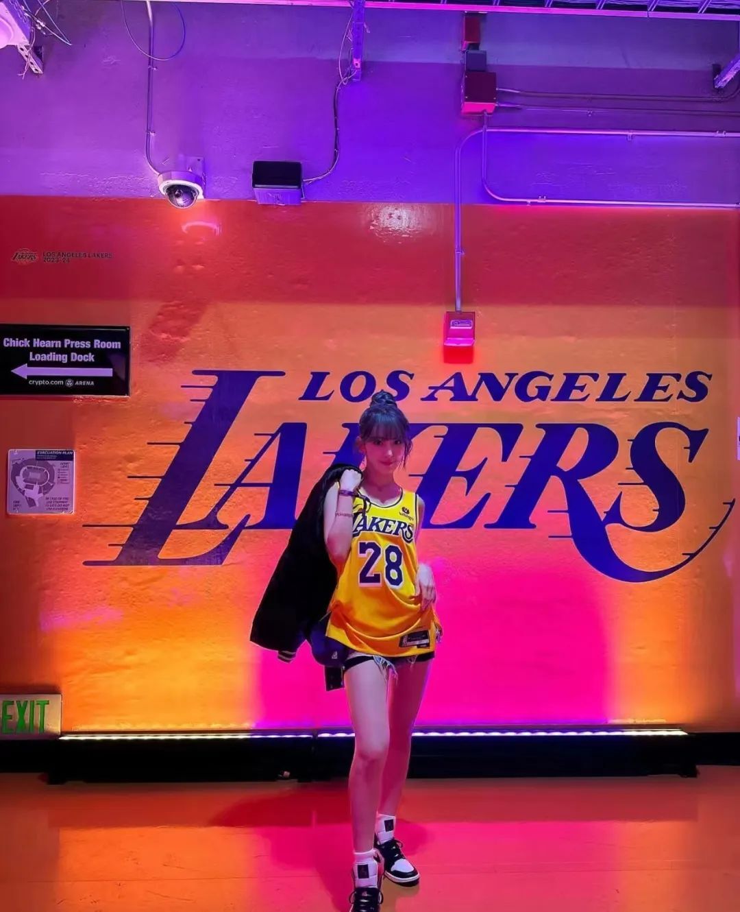 哇！湖人女球迷！全球百大美女！小姐姐好喜欢...