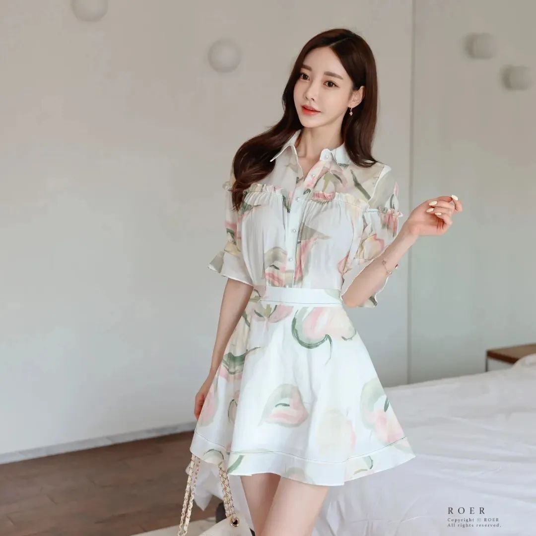 孙允珠图鉴851，繁花塑腰连衣裙