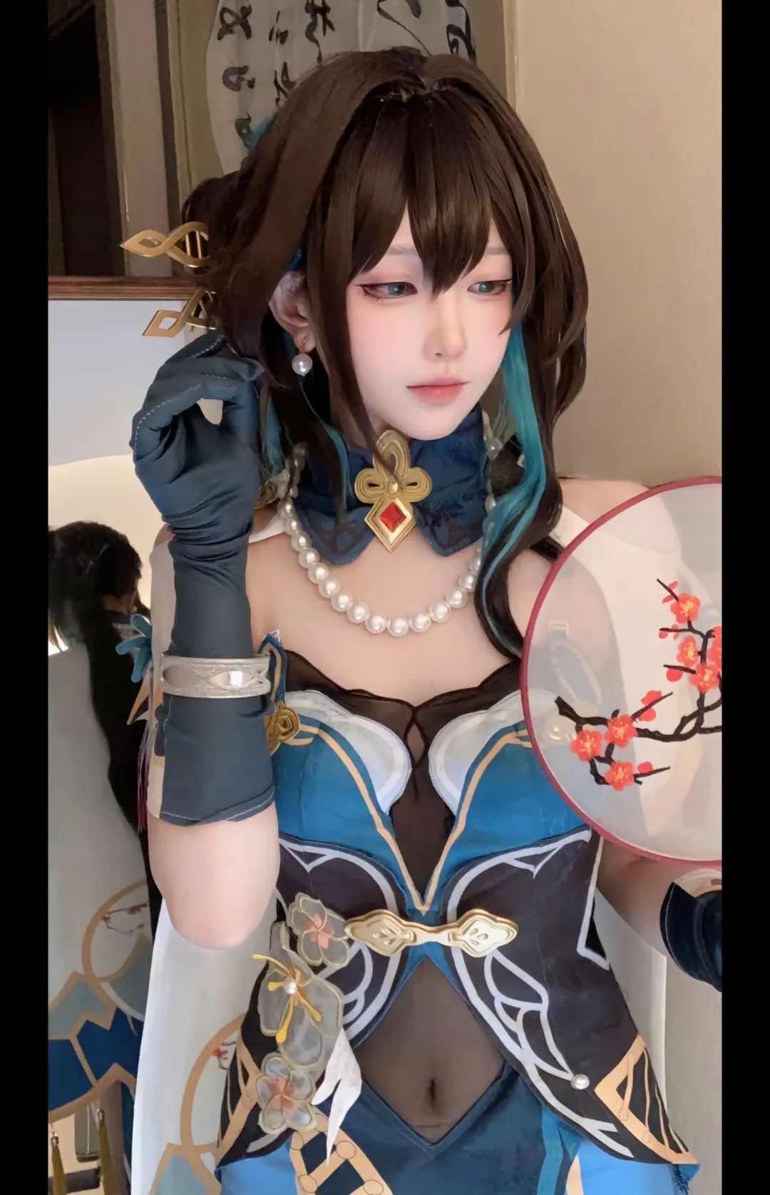或许你可以叫我阮·梅“生命里绽放的每一片花瓣，无论何时盛放，都会有被风吹落的那一天”#阮梅#COS#崩坏星穹铁道#甜妹#御姐