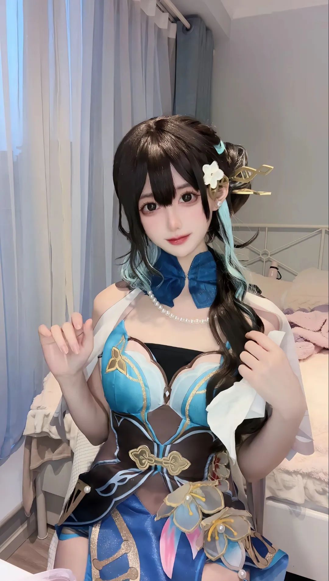 或许你可以叫我阮·梅“生命里绽放的每一片花瓣，无论何时盛放，都会有被风吹落的那一天”#阮梅#COS#崩坏星穹铁道#甜妹#御姐