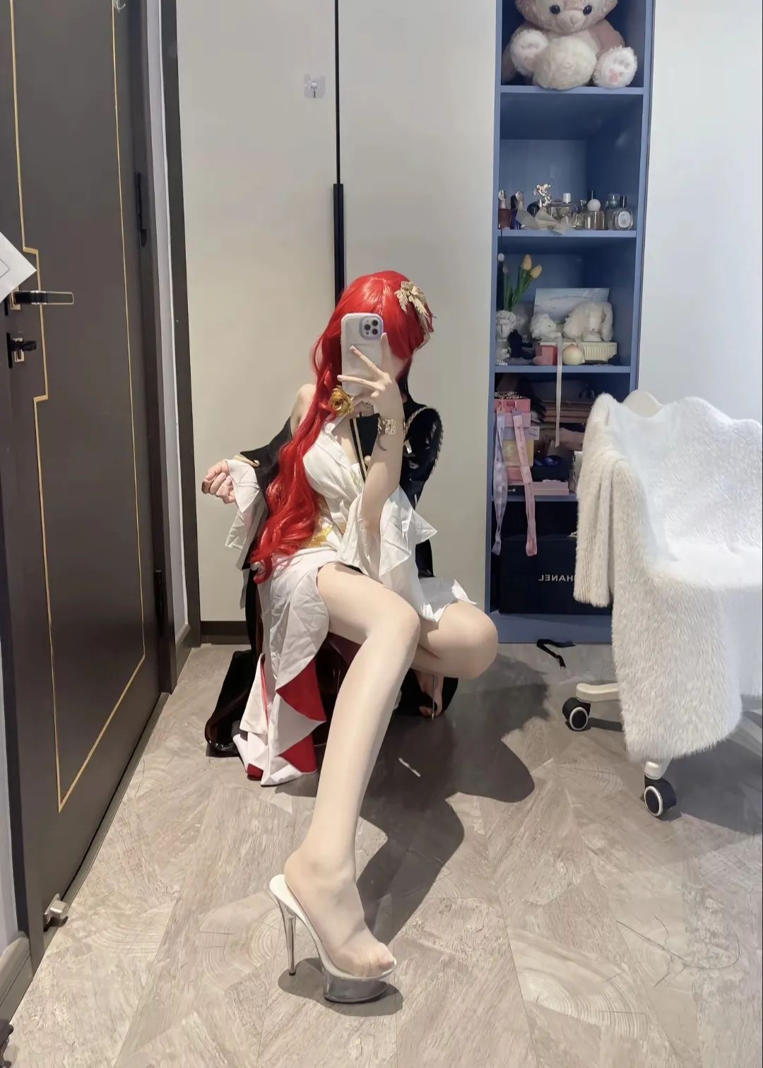 做不到的事不会因为坚持而做到，也不会因为一句我能做”到而发生奇迹。即使你已足够拼命，但现在的你没有这样的能力。#姬子#cos