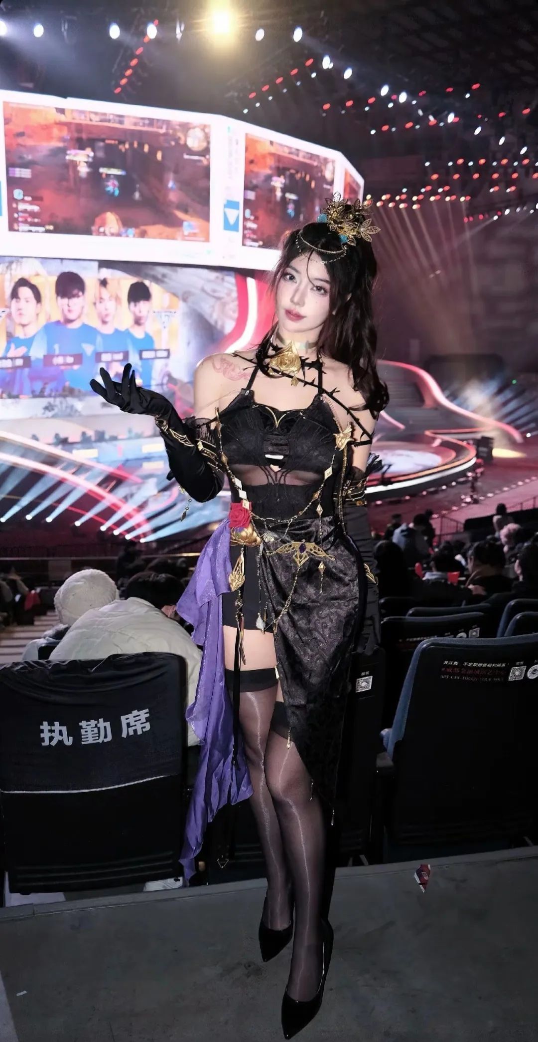 “我可能会质疑你，但是永远都忘不了你最初的样子，我永远都会是你最忠诚的信徒。”#永劫无间#迦南#cos##御姐#