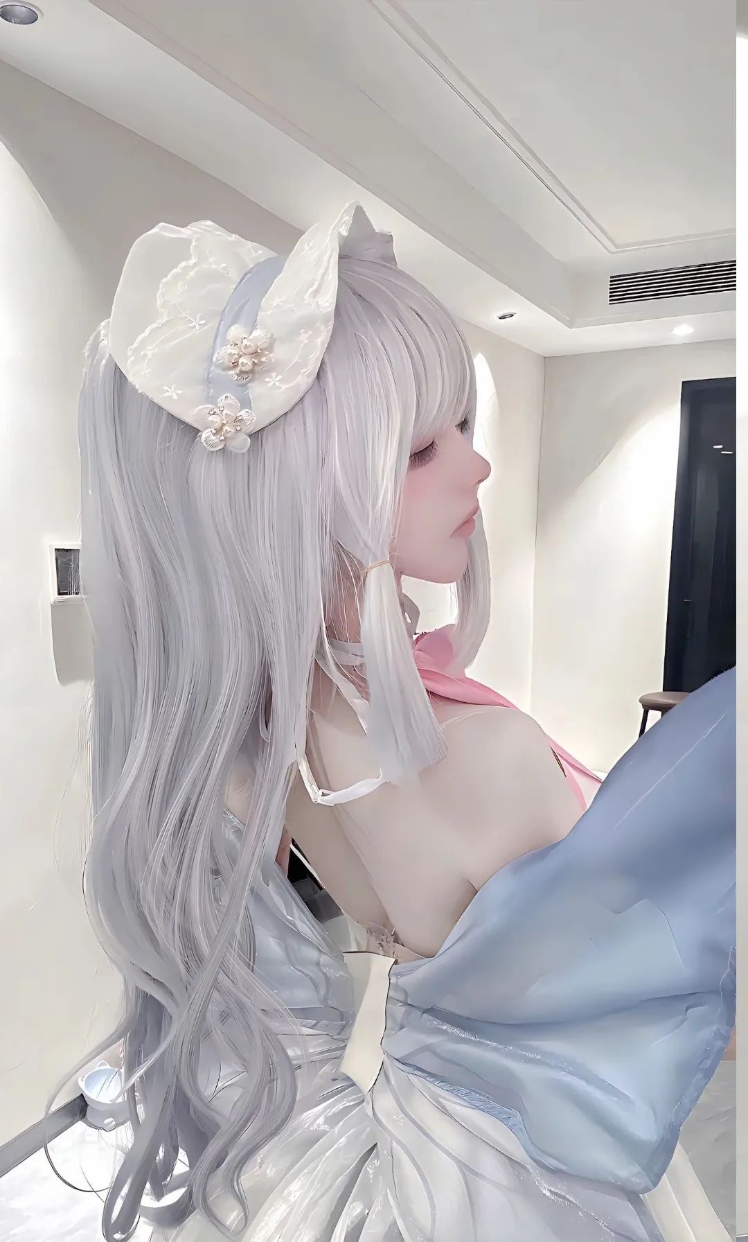 「雪雾银妆素，桔高映琼枝。」嗯···美景当前，只差一壶茶与之相衬呢。#神里绫华#原神#原神枫丹#cos#甜妹
