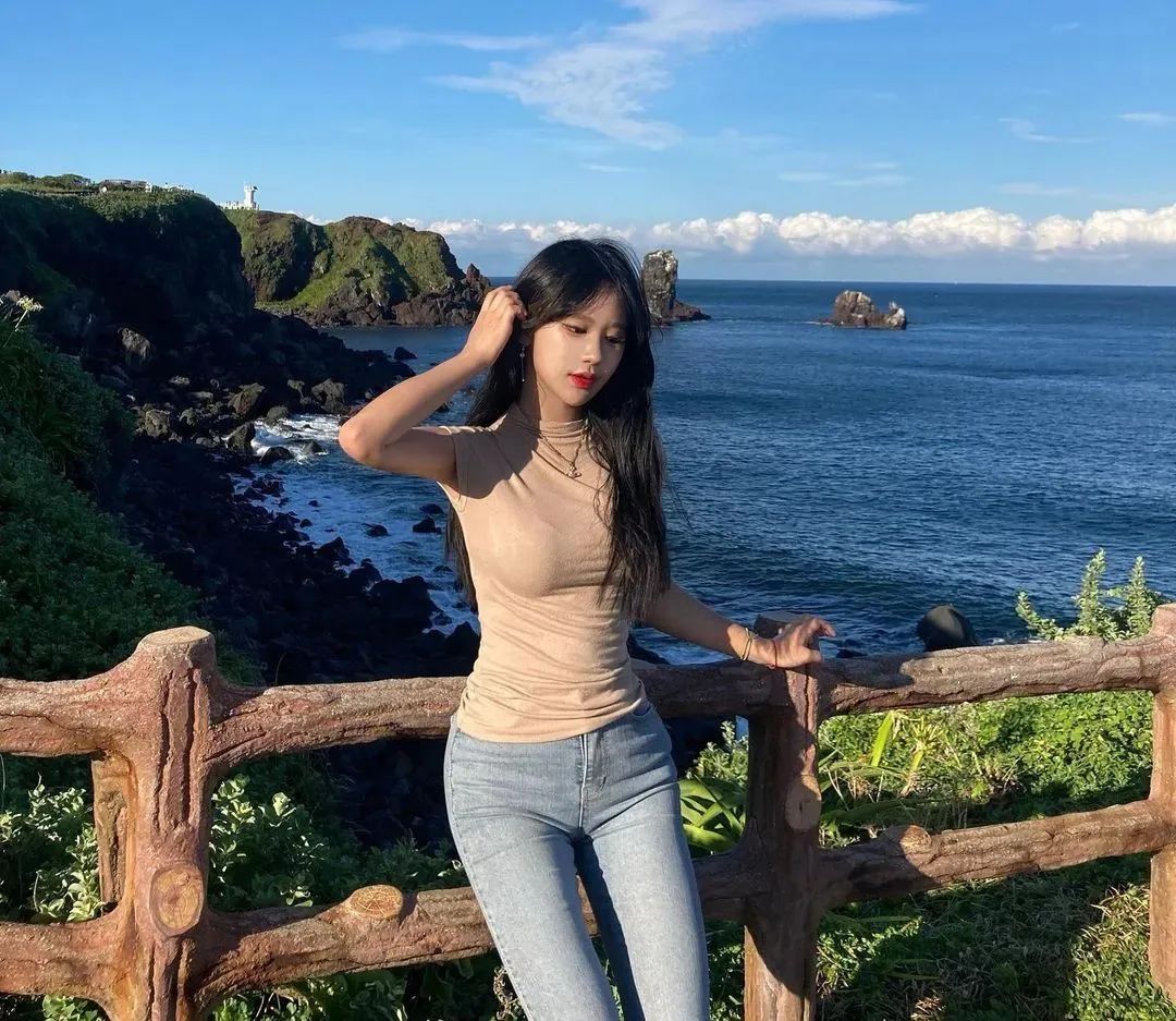 韩国顶级网红！苗条身材，又美又甜，爱了爱了