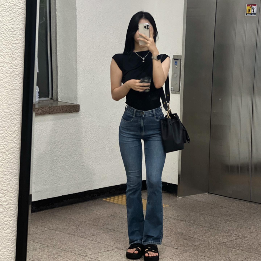 爱健身的身材也太棒了！比例完美