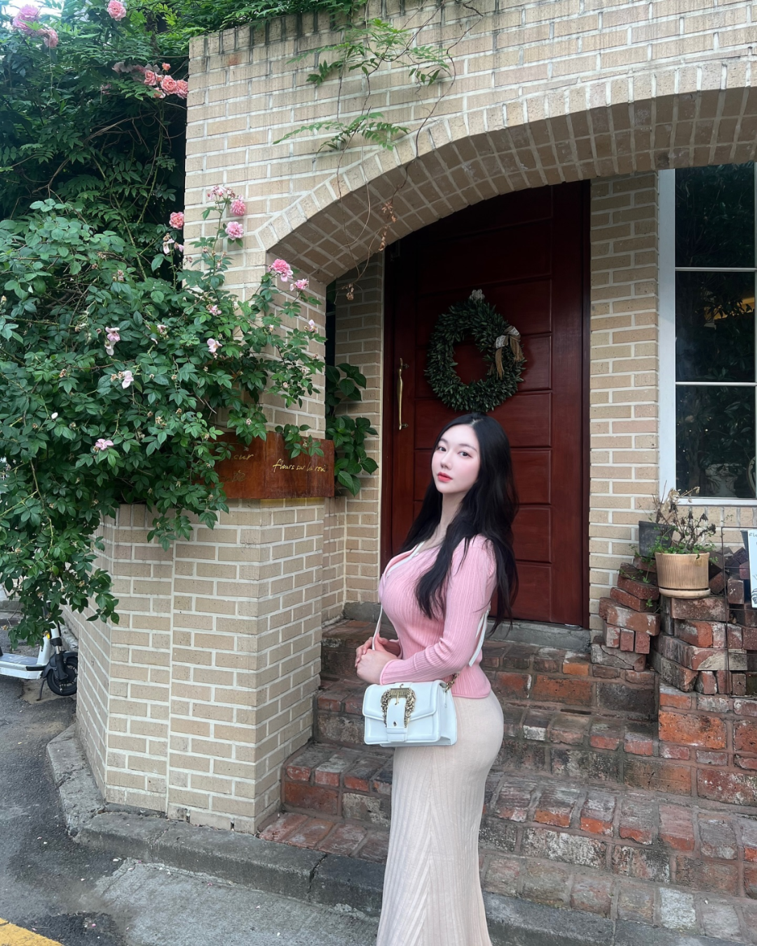 身材真好！颜值也出众！赞赞赞！