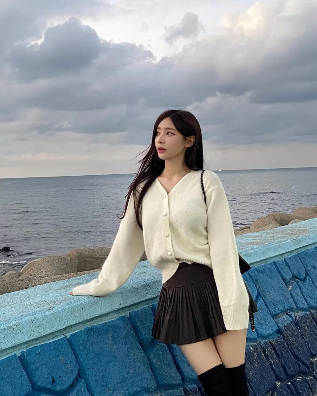 好润啊！大长腿+仙女颜值！这小蛮腰谁顶得住？