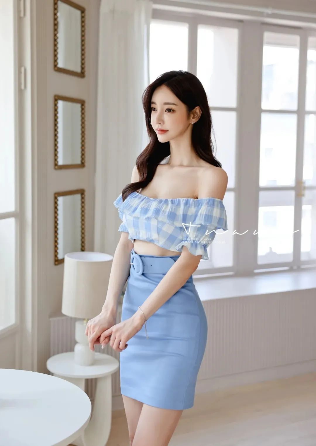 孙允珠图鉴838，蓝色妖姬一字肩性感装