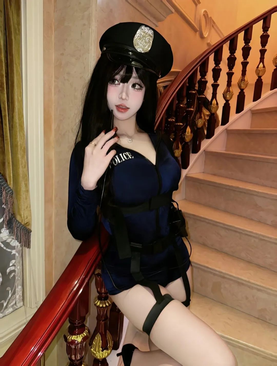 抱歉…你被逮捕了#女警cos#御姐#制服#辣妹