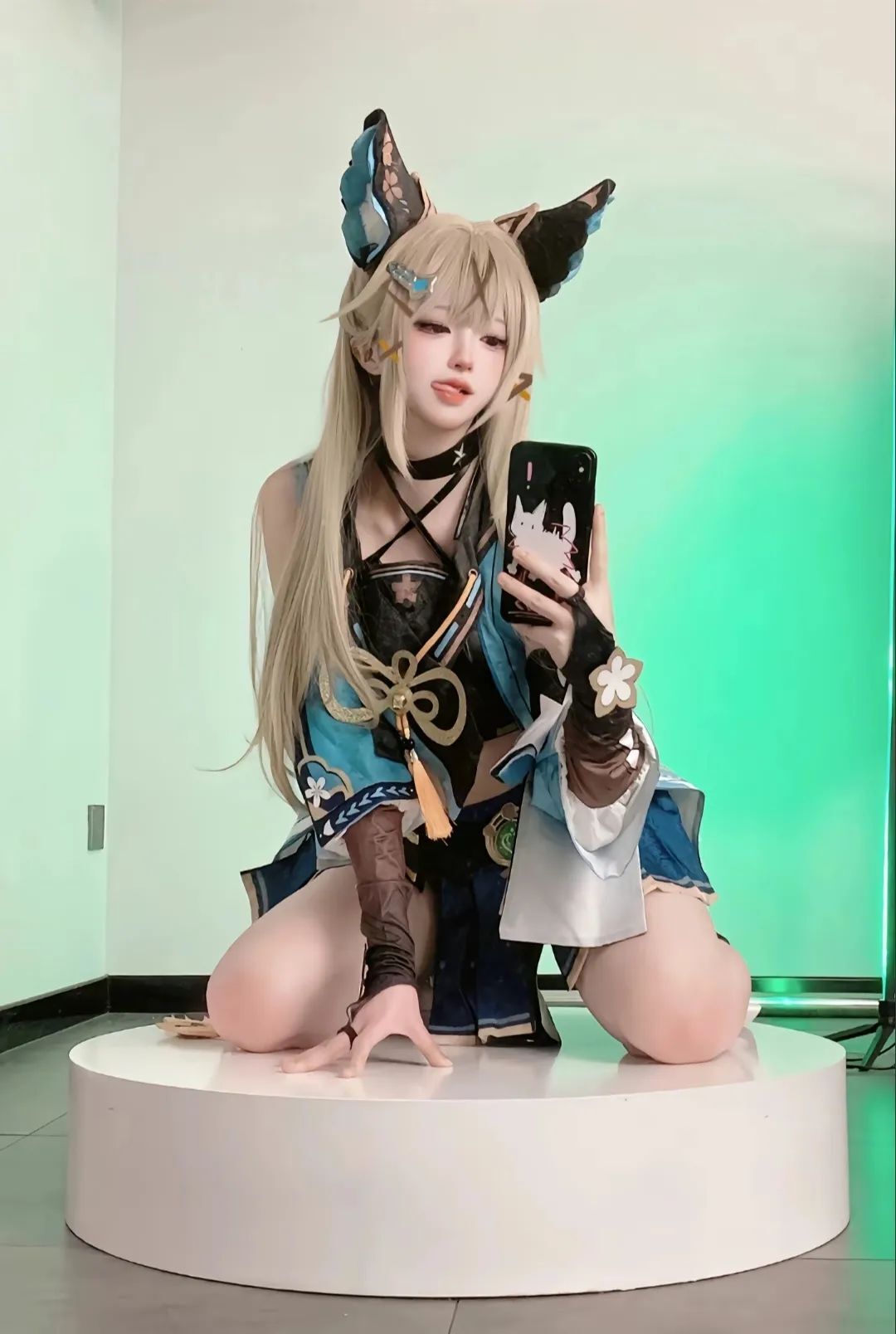 请问你要签收快递还是猫猫捏#原神#绮良良#cos#