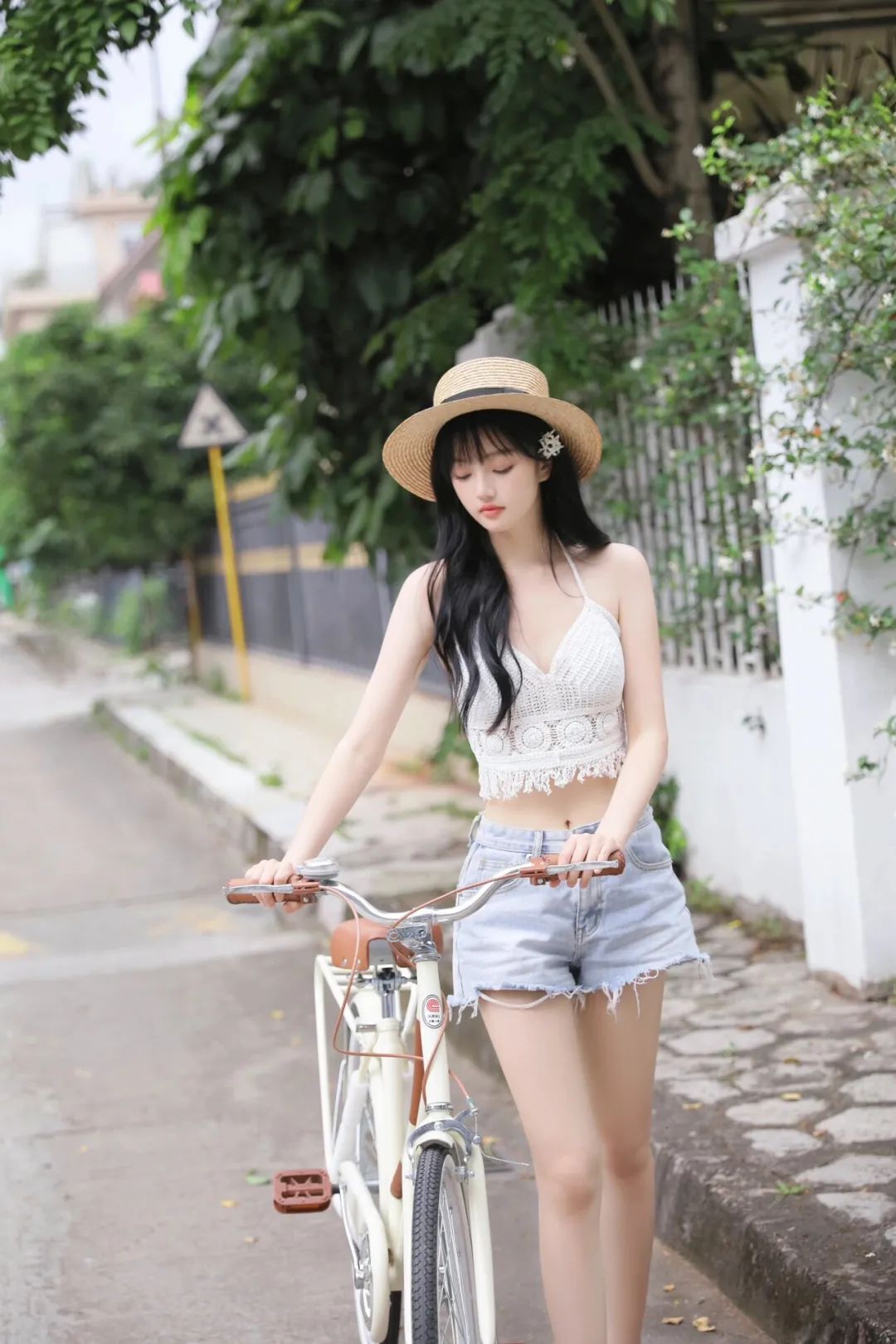 夏日单车少女