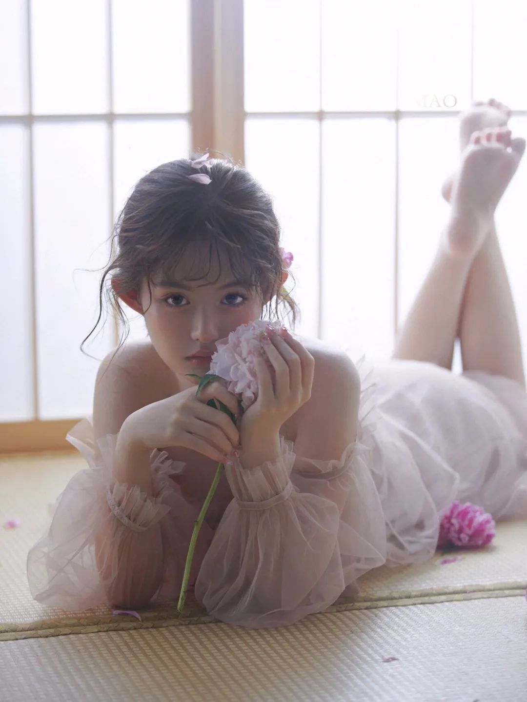 少女与花