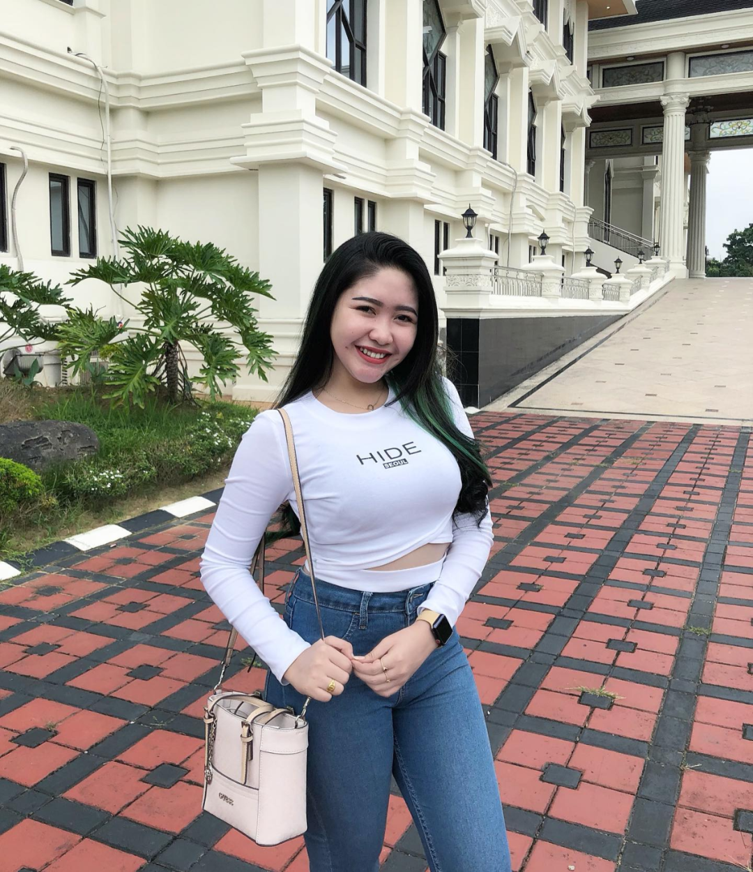 微微胖！还非常爱笑！太可爱了吧！