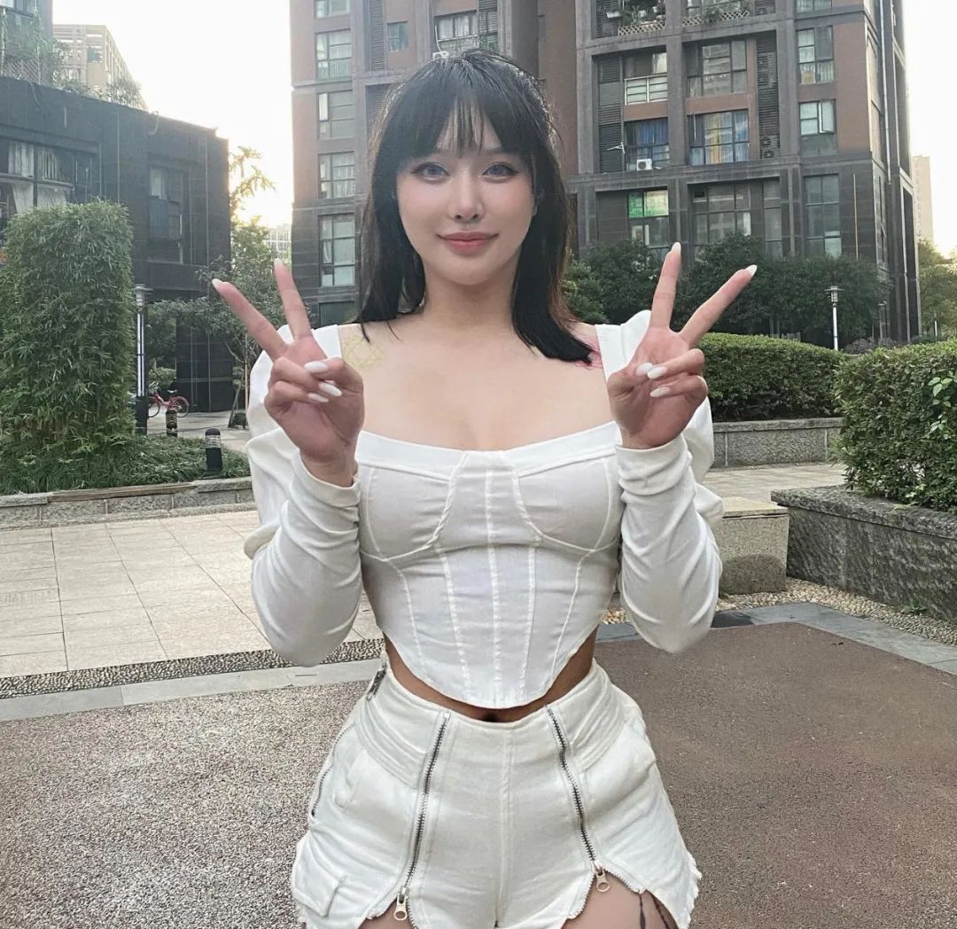 颜值身材双顶！太惊艳了吧！